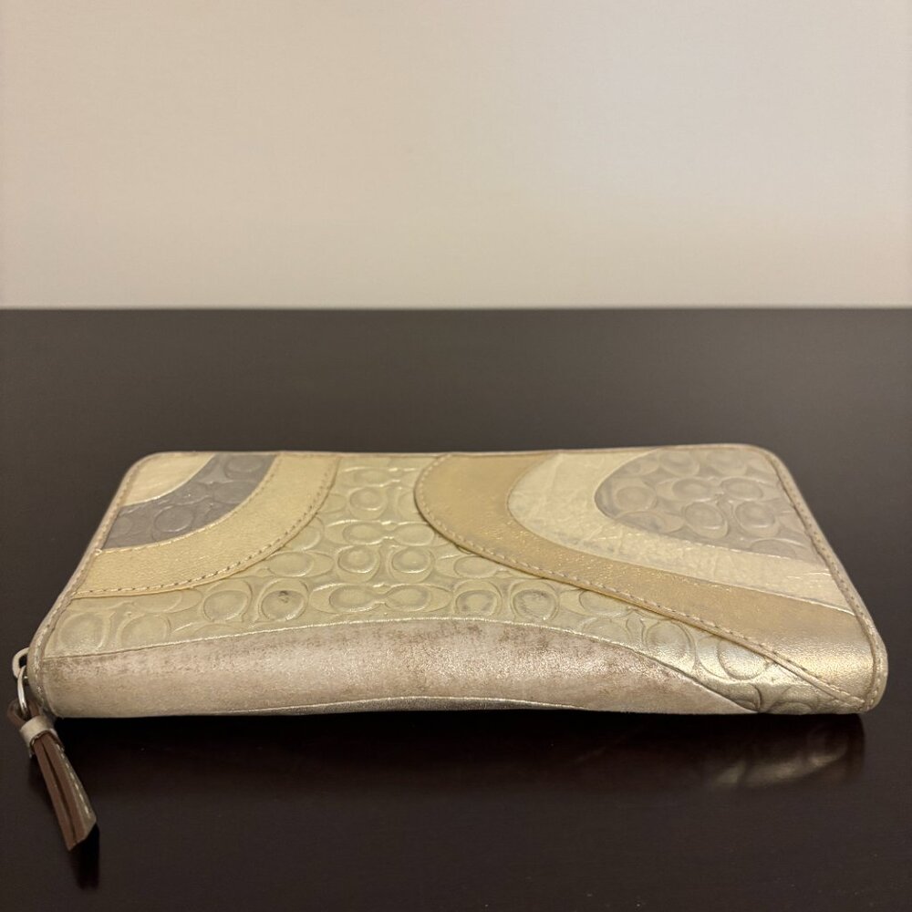 Coach Peyton Op Art Metallic Gold Silver Leather Suede Zip Around Wallet - Picture 4 of 12
